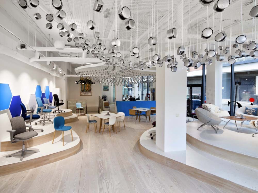 clean office chair showroom