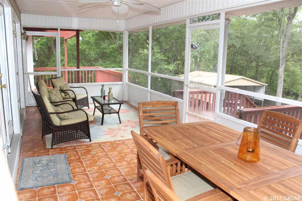 Beautiful Santa Fe River Home