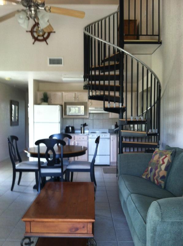 2 Bedroom 1.5 Bath Condo in Steinhatchee Florida