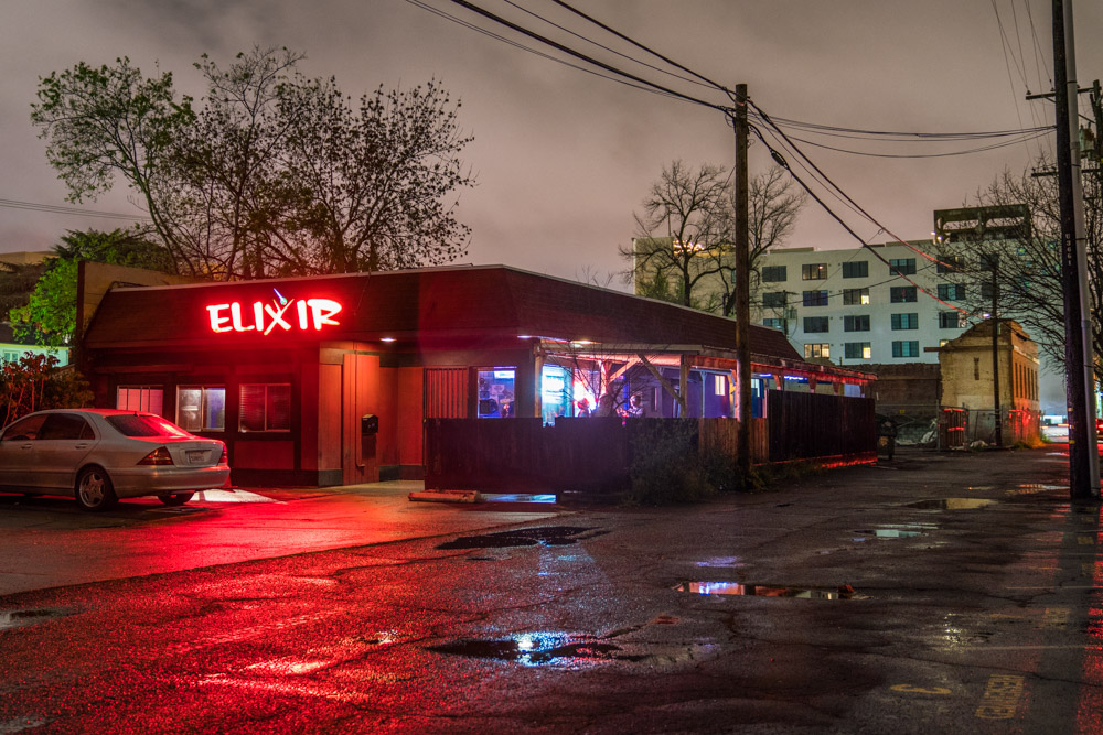 The outside of dive bar Elixir in Midtown Sacramento for Visit Sacramento.