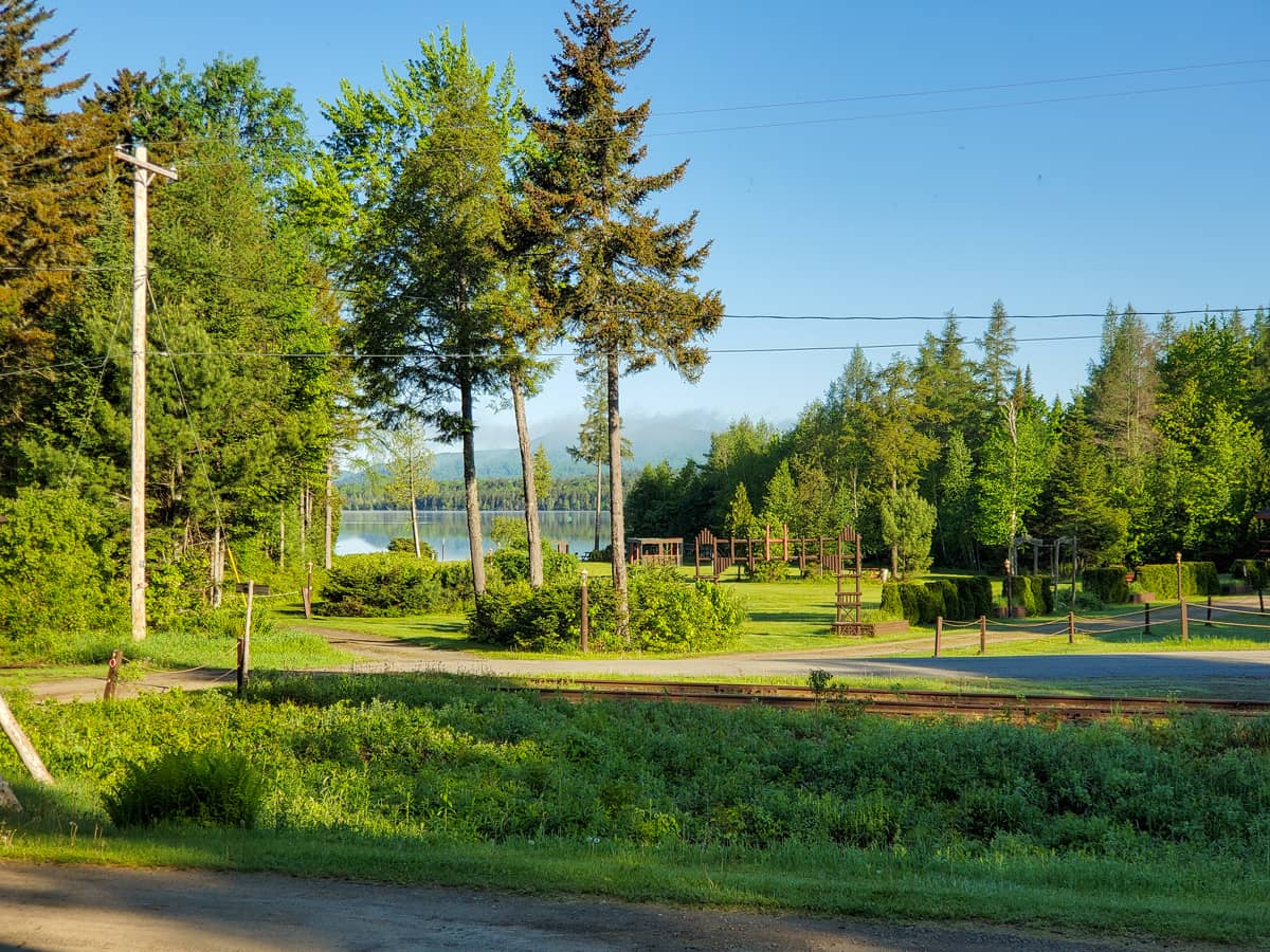 3-Acre Lake Lawn and Private Beach