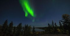 Some believe that January - March is the best time to see the lights, but many find autumn the best. Some believe that January - March is the best time to see the lights, but many find autumn the best.