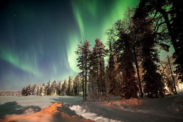 Daily Northern Lights hunting departures
