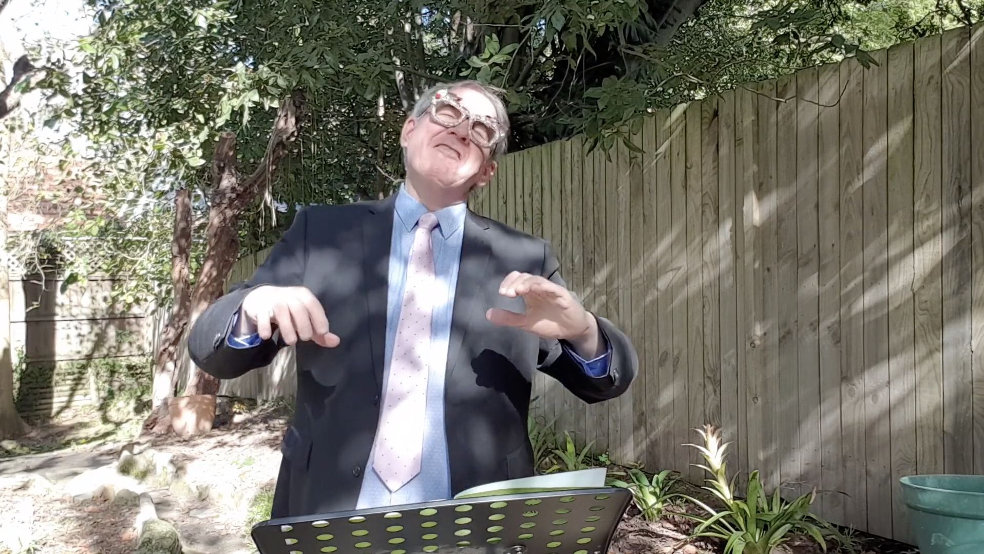 Choral singing tips – 7. Basic arm waving