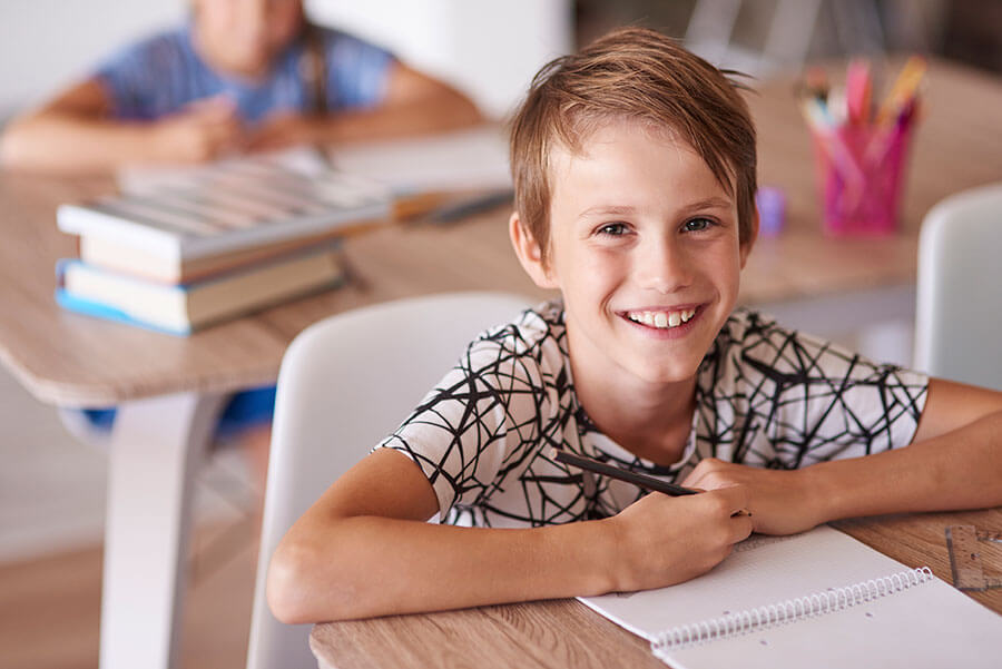 child learning English online