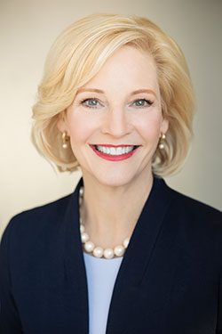 Sacramento Doctor of Audiology and Hearing Aid Specialist - Dr Julia Tanner