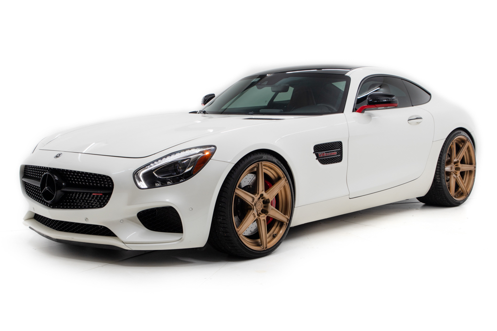 Passenger side photo of 2016 Mercedes-Benz amg-gt-s