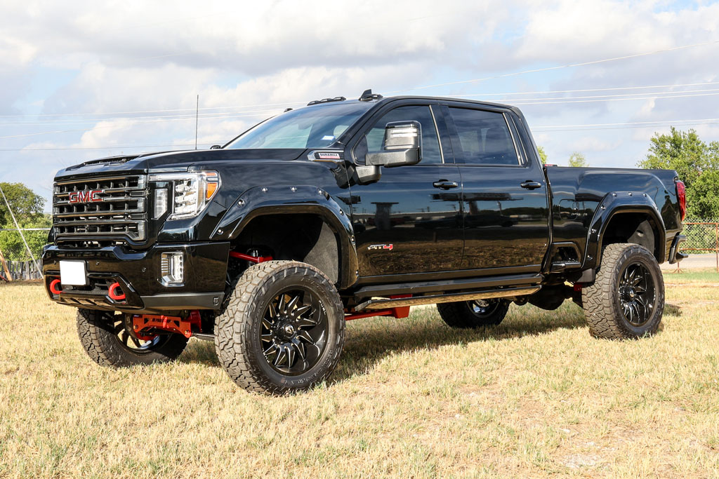 Passenger side photo of 2022 GMC 2500