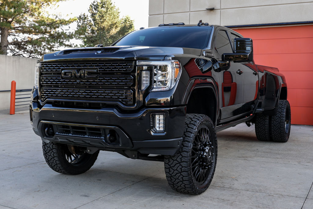 Passenger side photo of 2022 GMC sierra-3500