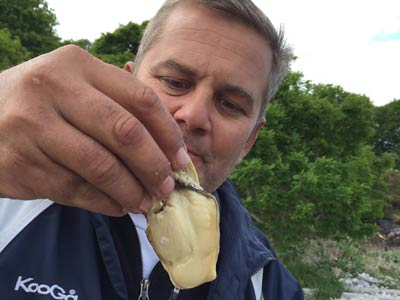 Mark from Goondiwindi with a massive 8 year old oyster