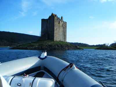 Appin Boat Tours offers a magical trip leaving from the pier in front of the hotel