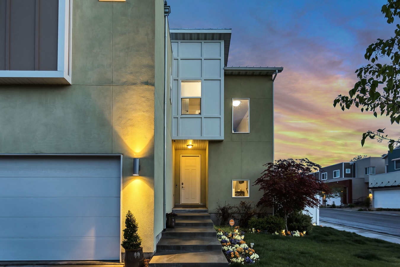 Outdoor Lighting on Modern House