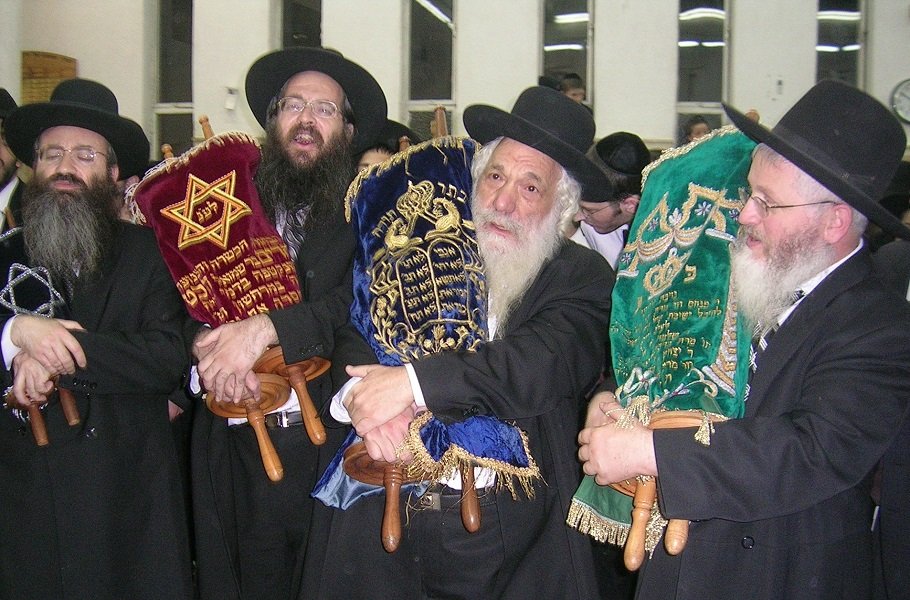 Torah Thoughts, Rabbinic Mind, and Academic Freedom