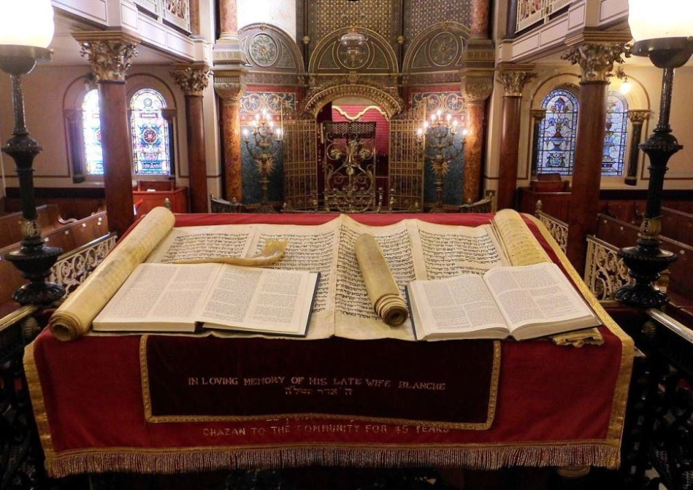 The Ancient Practice of Attributing Texts and Ideas to Moses