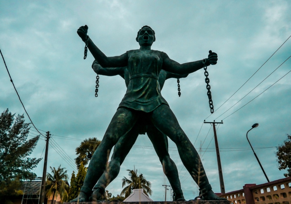 The Commandment Not to Return a Runaway Slave to His Master