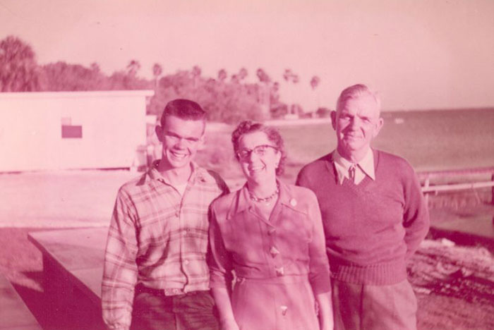 Harold, Ruth and Moe Warrington