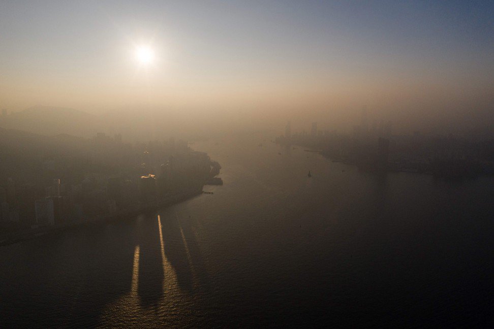 Haze over Hong Kong in December, 2018. Photo: AFP