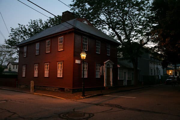 The Christopher Townsend House at 74 Bridge Street. The home has been a test case for architects and engineers searching for ways to rescue Colonial-era buildings from rising seas.