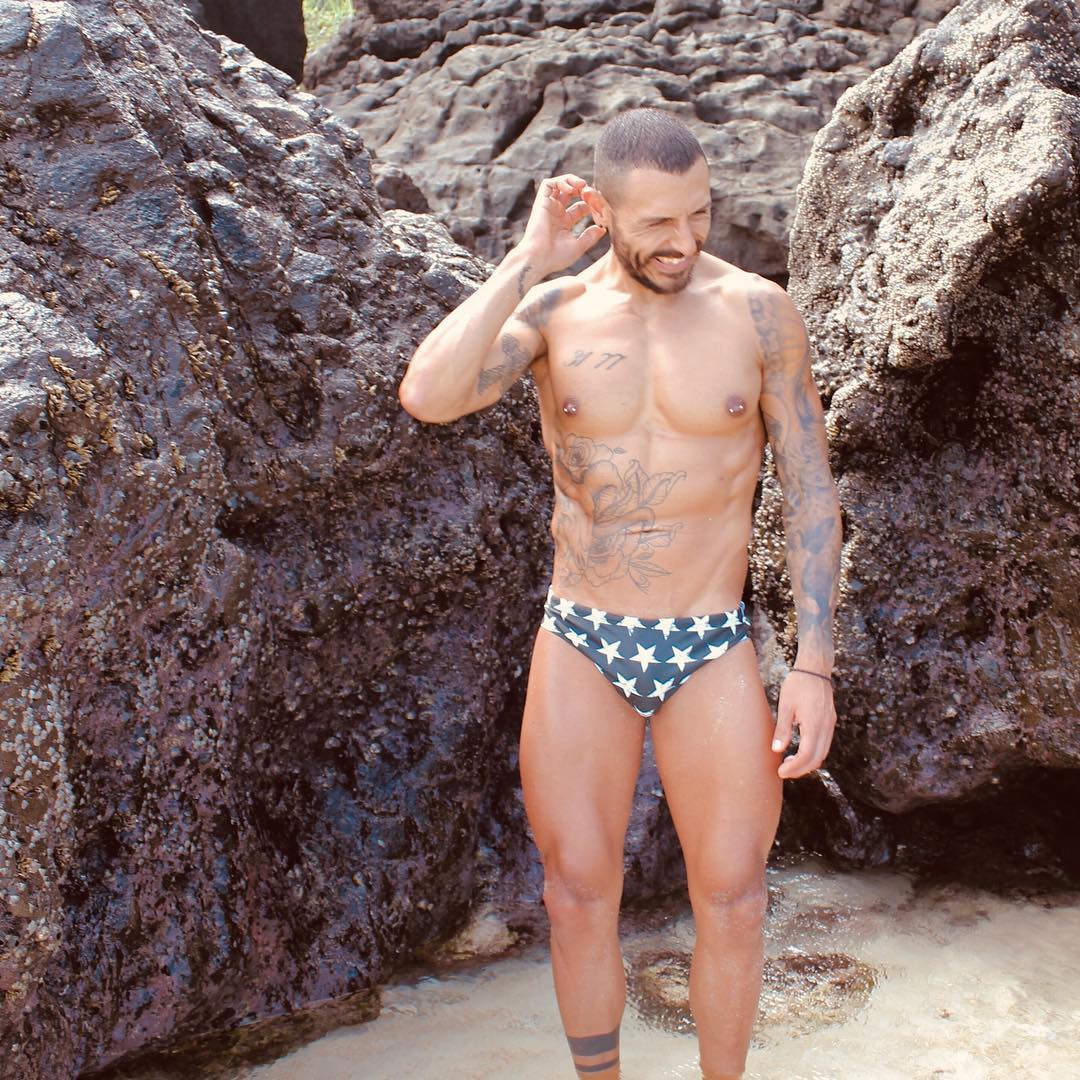 Joseph Eskander topless on the beach