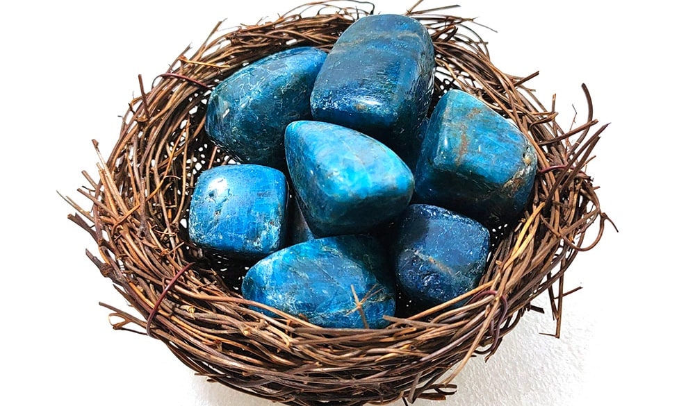 Blue Apatite Meaning, Healing Properties and Powers