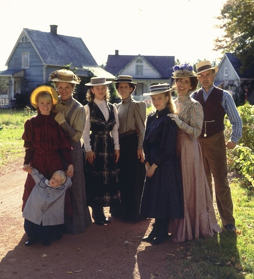 Official timeline from Anne of Green Gables to Road To Avonlea