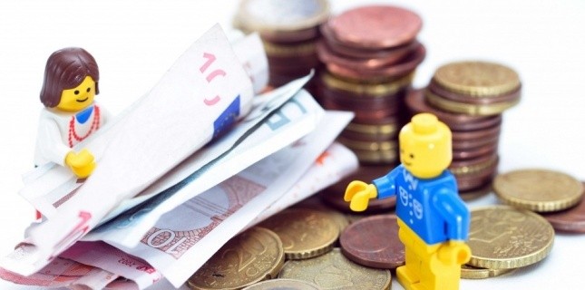 Lego playing with money