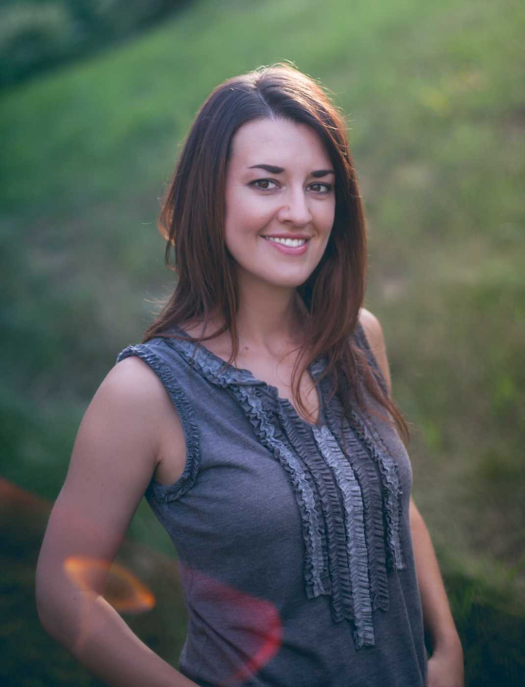 Tara Hoover, Freelance Graphic + Web Designer