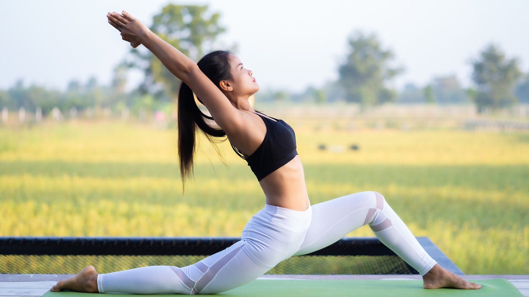 Tập yoga giúp cải thiện sức khỏe và sự dẻo dai