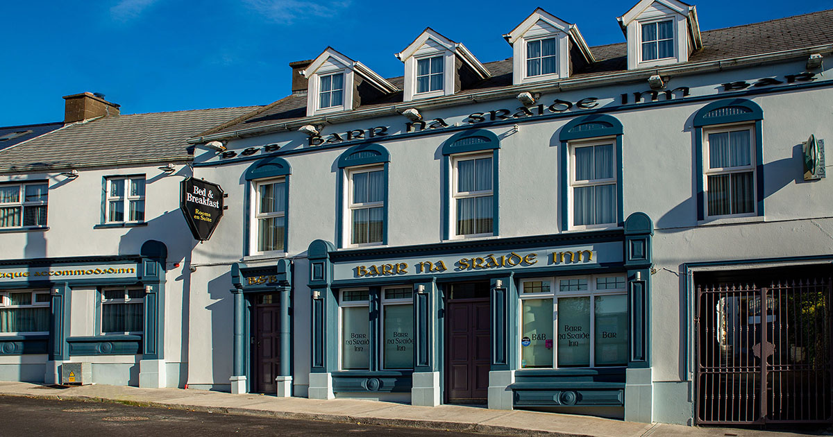 Barr na Sraide B&B Family in Dingle town, Ireland