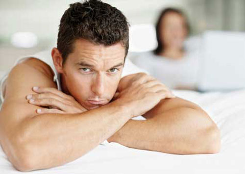 Hẹp bao quy đầu có sao không