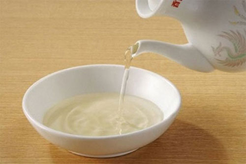 Cách trị hôi nách bằng giấm