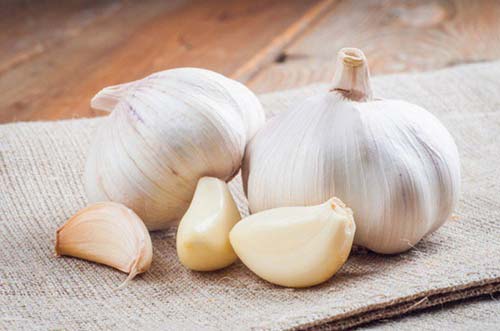 Chữa viêm âm đạo bằng tỏi
