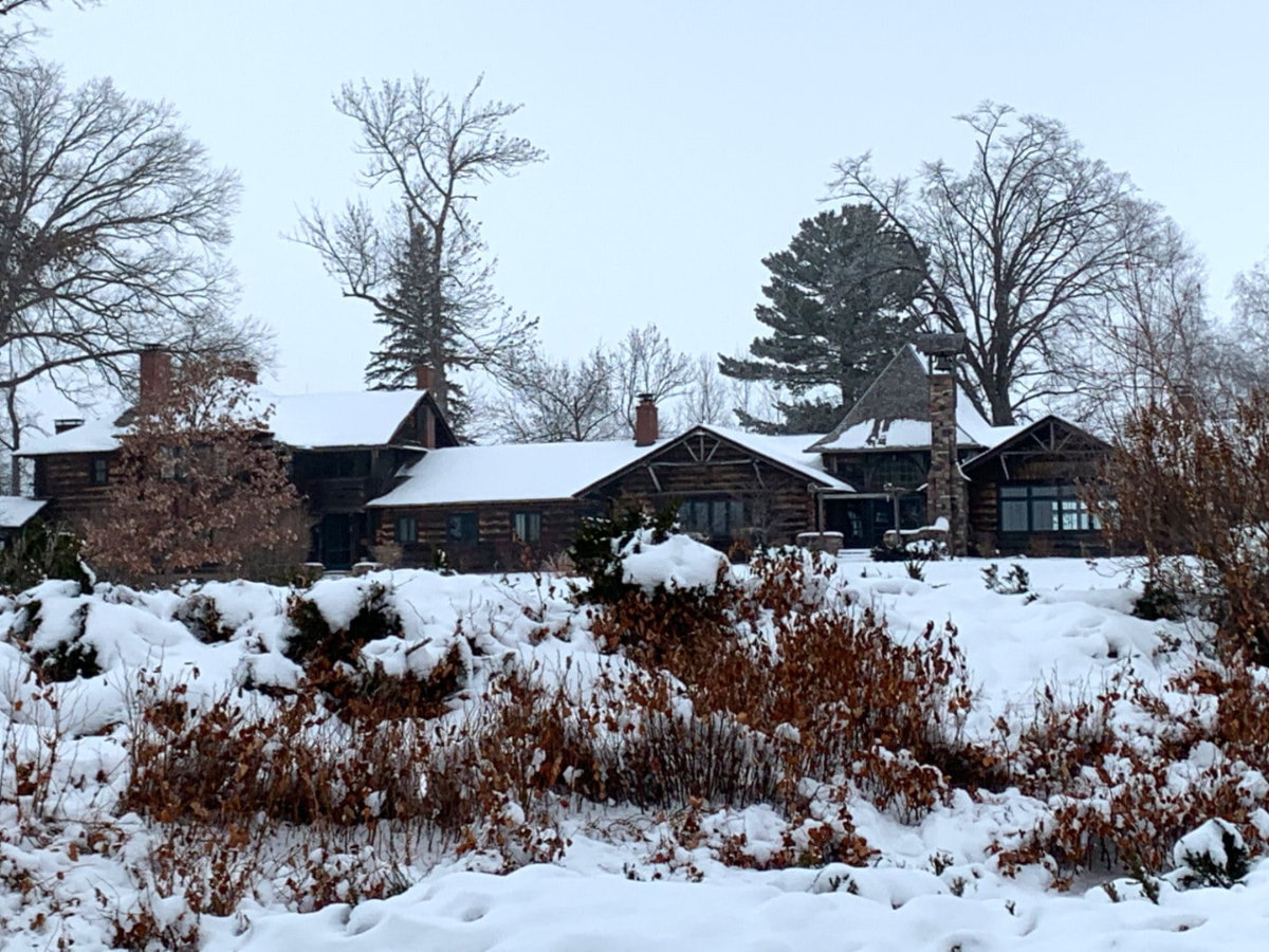 Stout's Island Lodge in the winter
