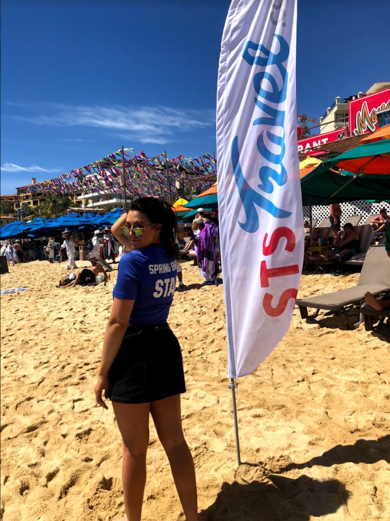 Work abroad as a spring break destination representative