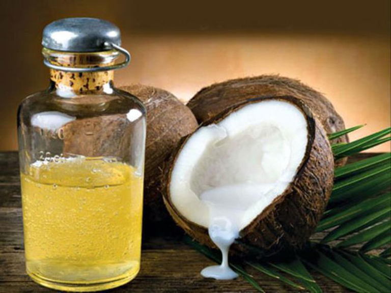 trị nấm móng băng dầu dừa