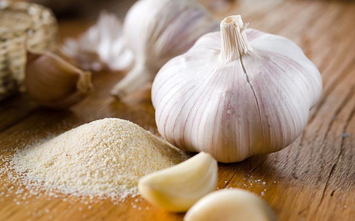 Chữa chàm bội nhiễm bằng Tỏi