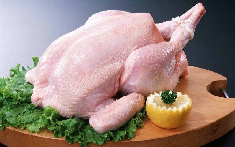 bị chàm kiêng ăn Thịt gà