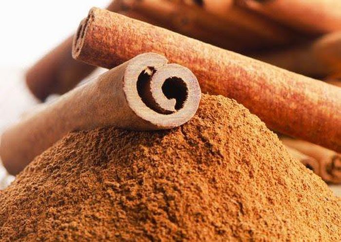 Chữa chàm bằng mỡ trăn và bột quế