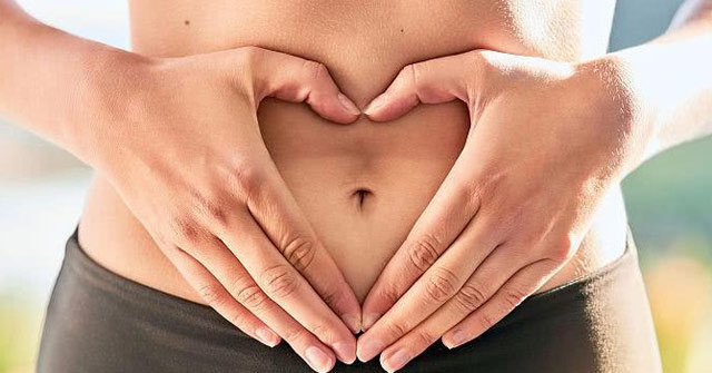 Nổi mẩn đỏ ở bụng do tình trạng bệnh về gan