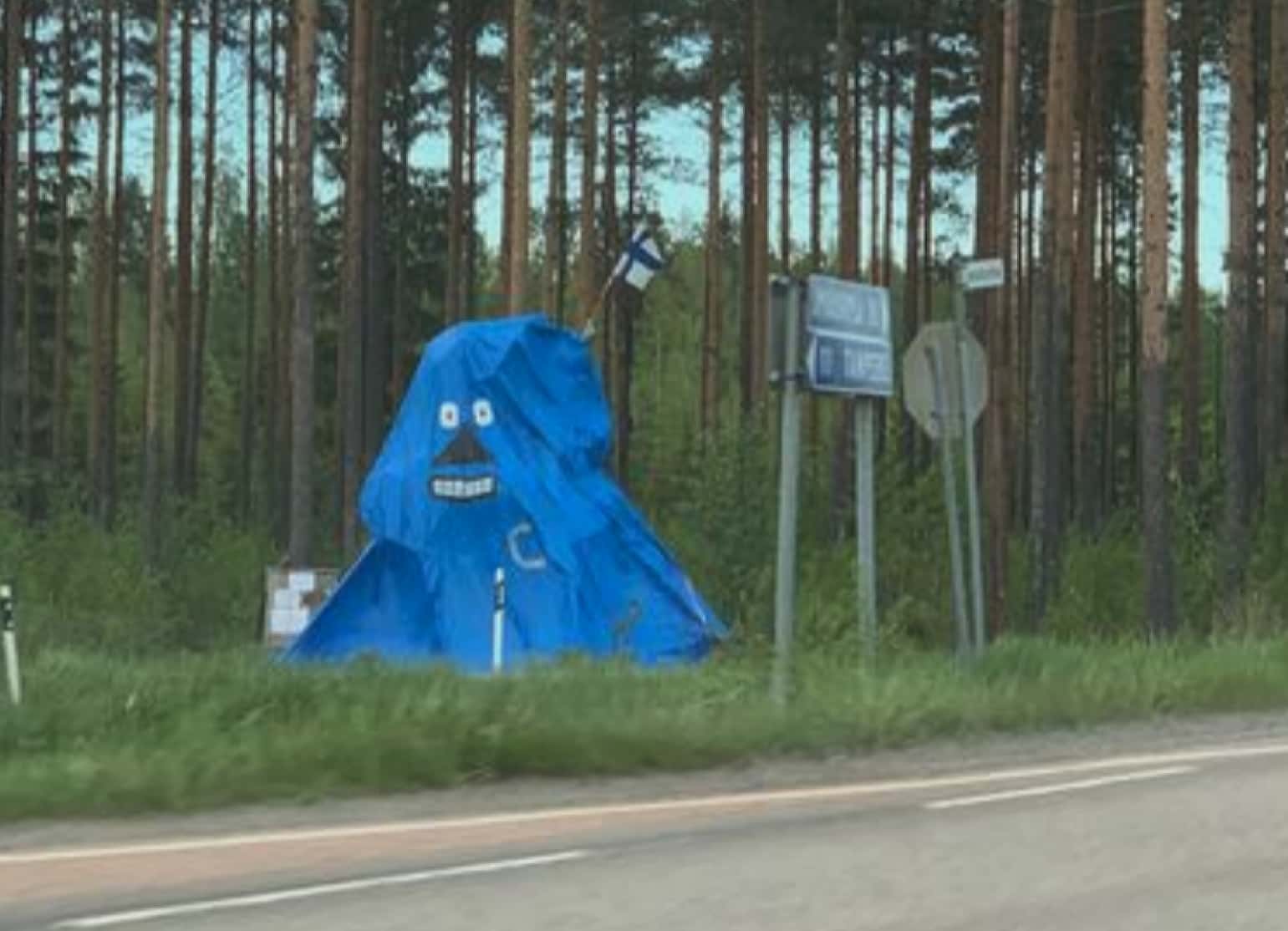 Mörkö tienlaidassa