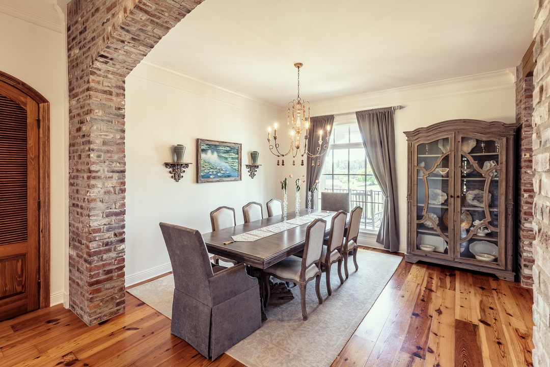 Hattiesburg Designer ft. Local Decorator | Completed Projects | J