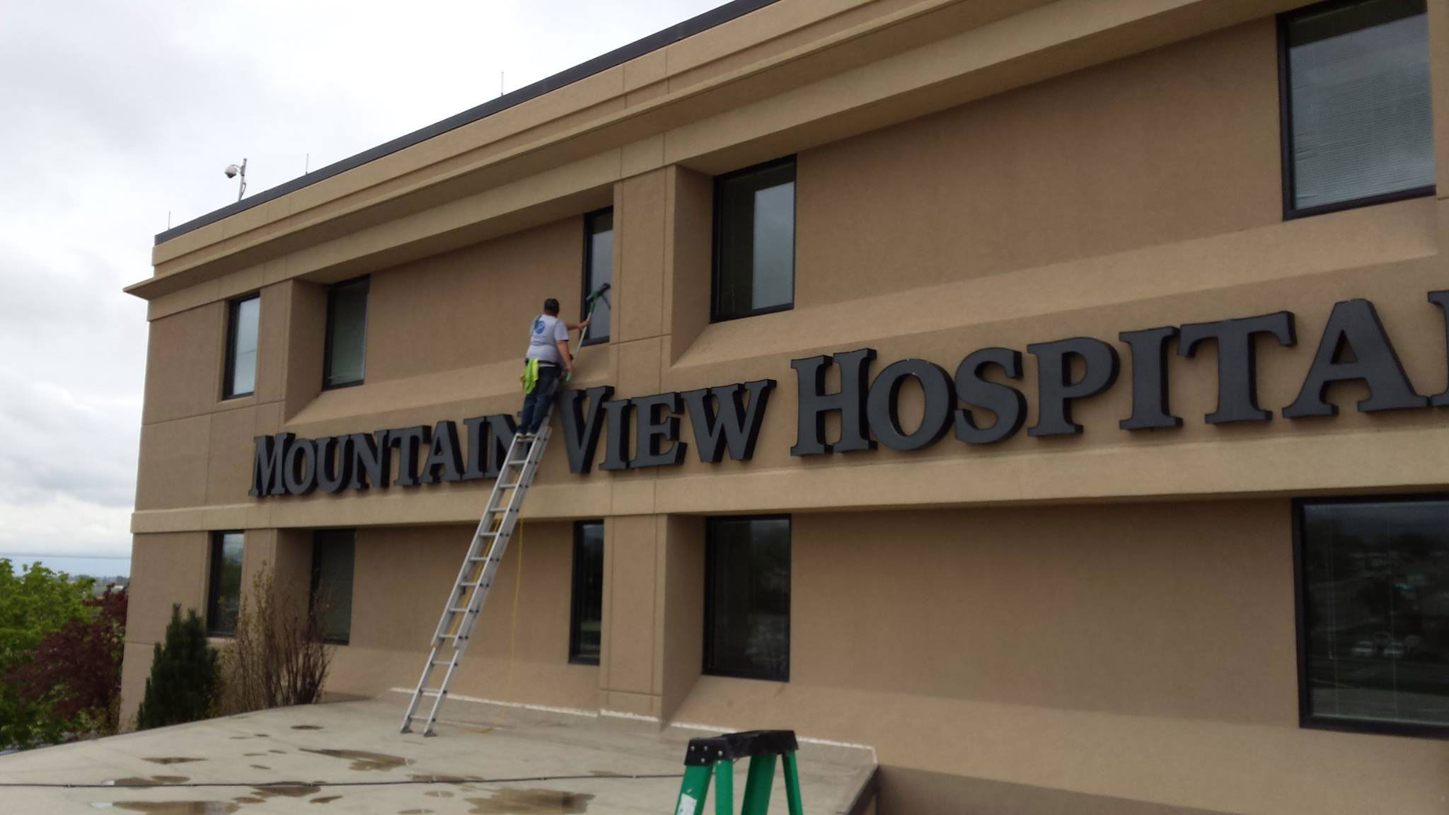 Purity Cleaning Systems cleaning Mountain View Hospital windows