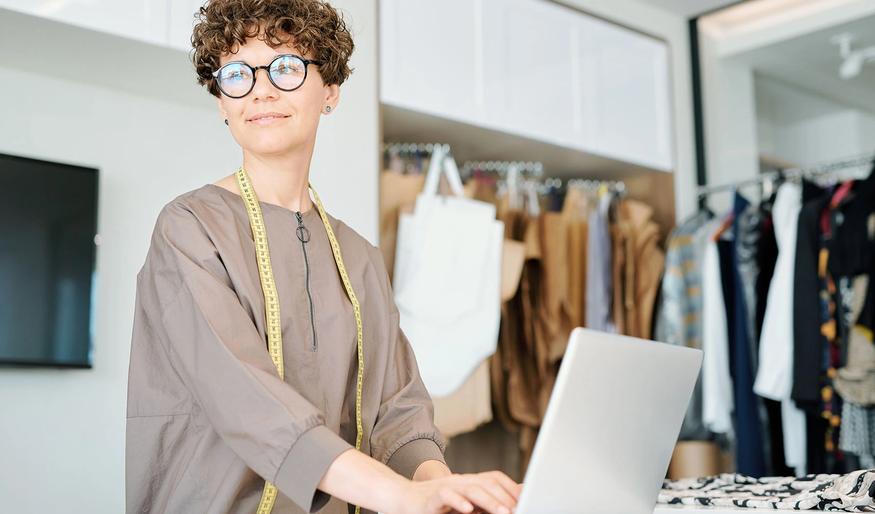 Business woman working on her laptop