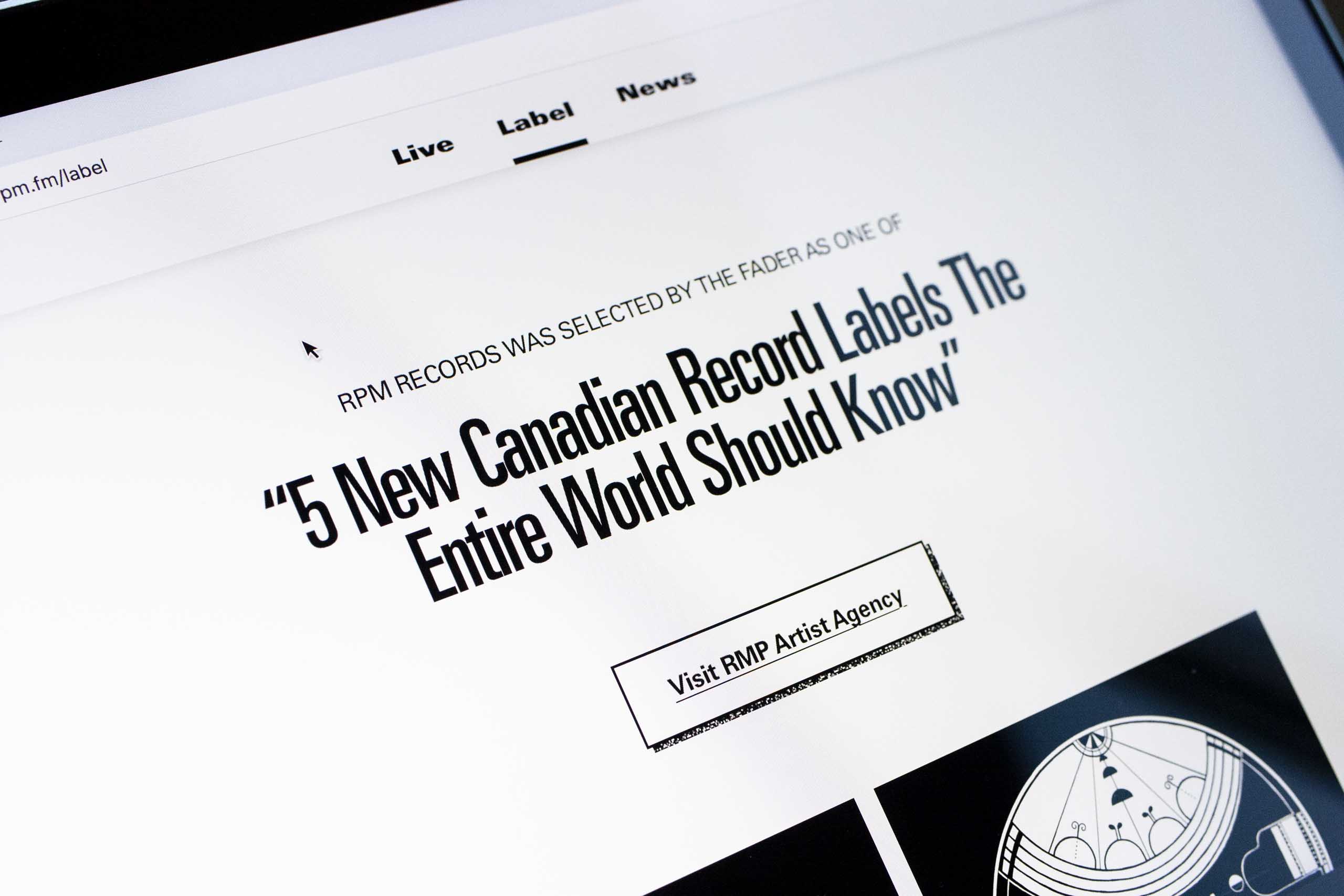 Banner text set in Light Condensed Univers typeface — by Yagnyuk.