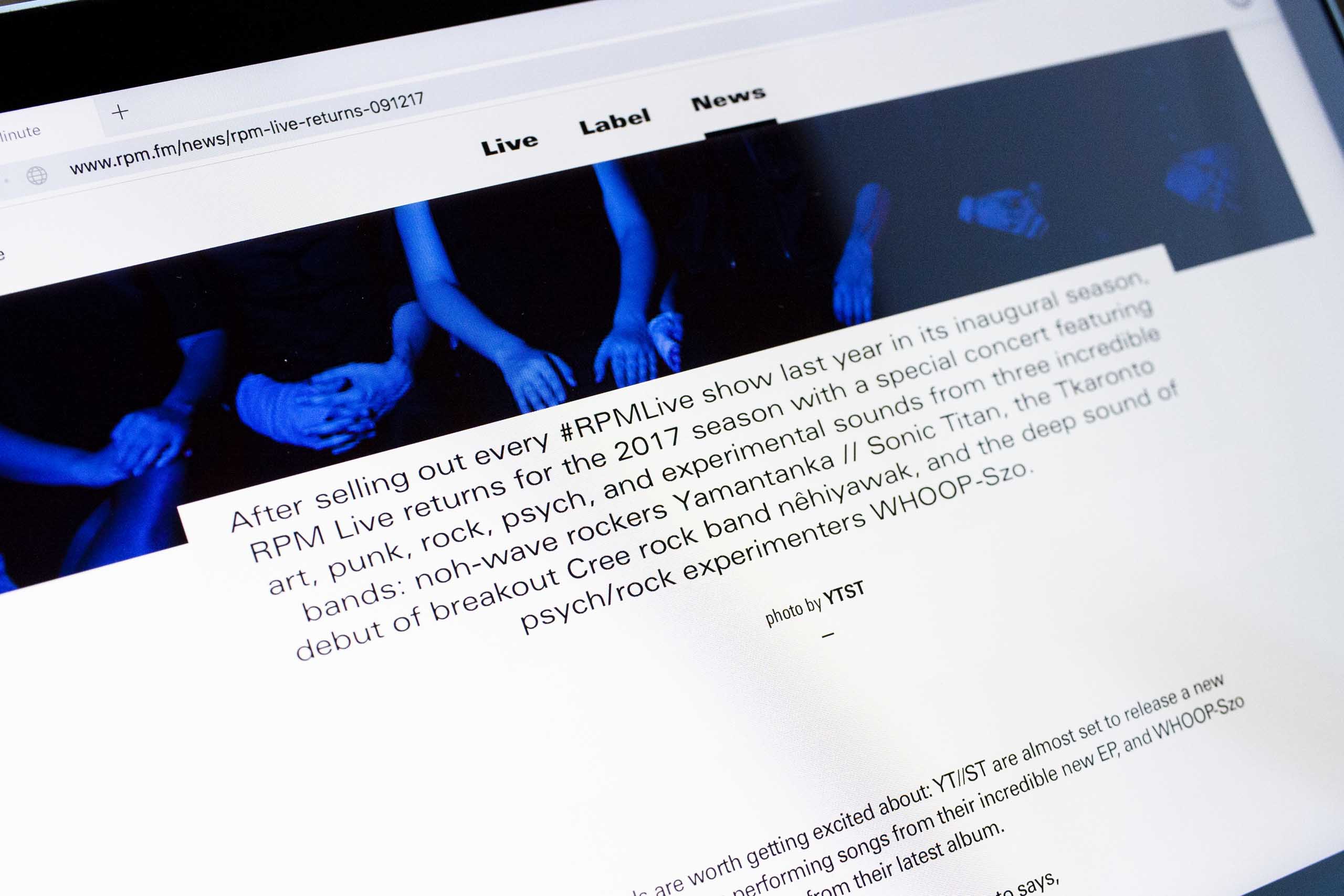 Close up of article introduction text set in Univers Extended — by Yagnyuk.