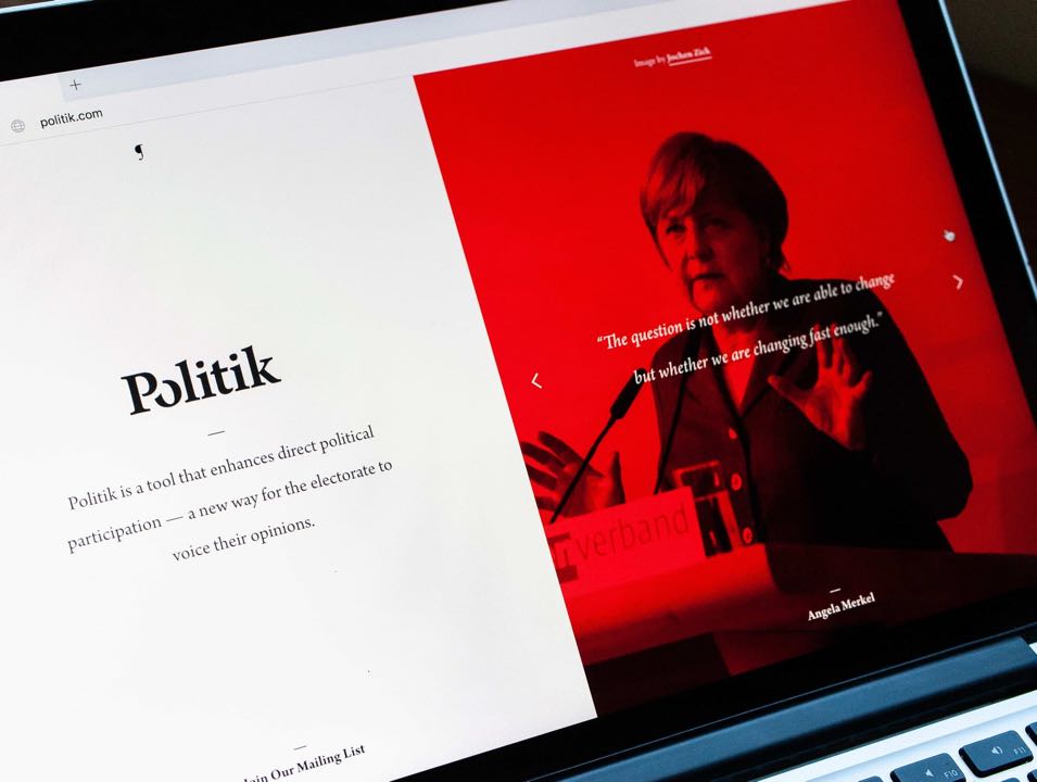 Pilcrow Politik home page in two column layout with photo of Angela Merkel — by Yagnyuk.
