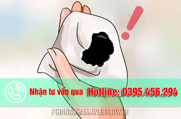 Khi Bị Rong Kinh Ra Máu Đen Phải Làm Sao?
