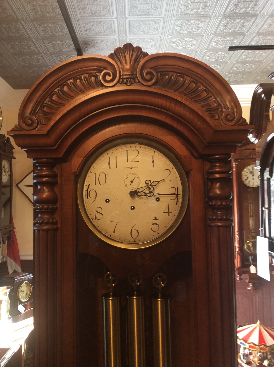 Howard Miller 610838