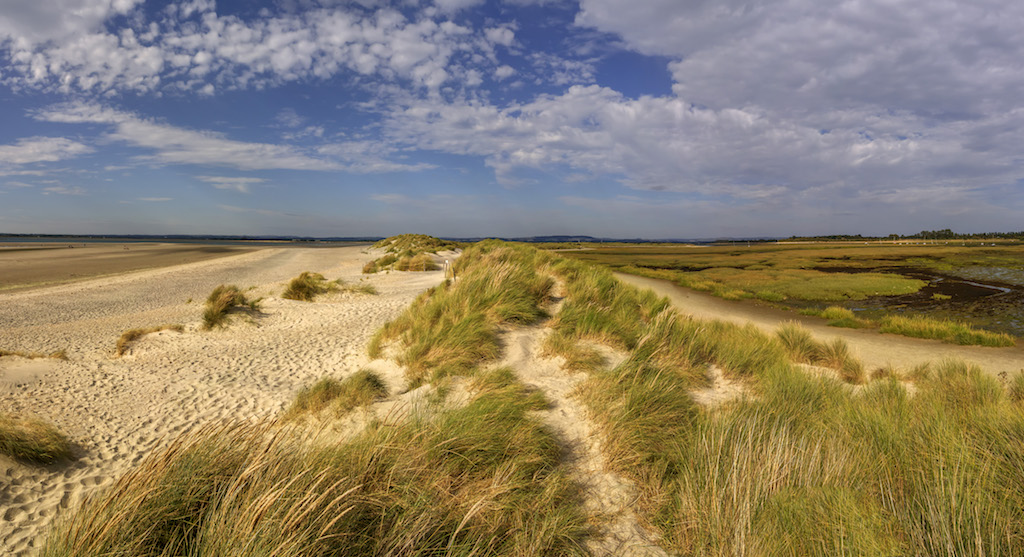 Rent a Land Rover to go to the beach