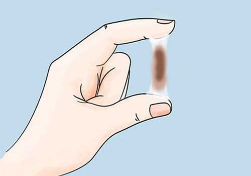 Ra khí hư màu nâu trước kỳ kinh nguyệt
